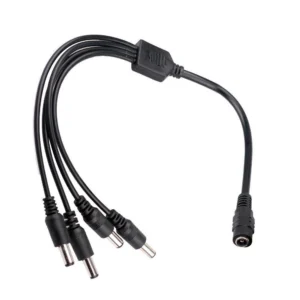 VCOM 1-to-4 power cable for cameras, 40cm length, black, designed for efficient power distribution.